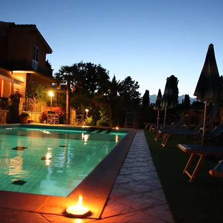 Veronica Bed & Breakfast 3*