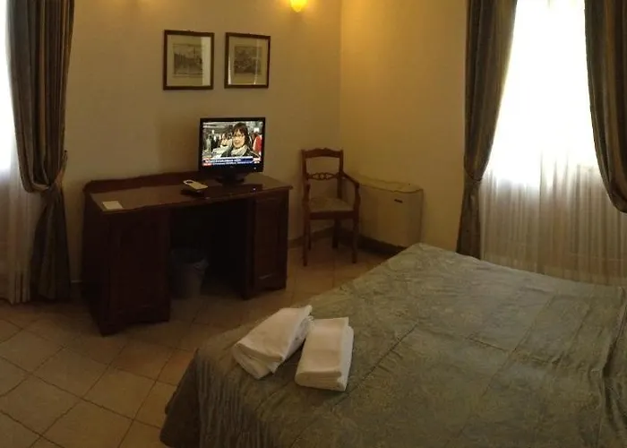 Veronica 카스텔누오보베라덴가