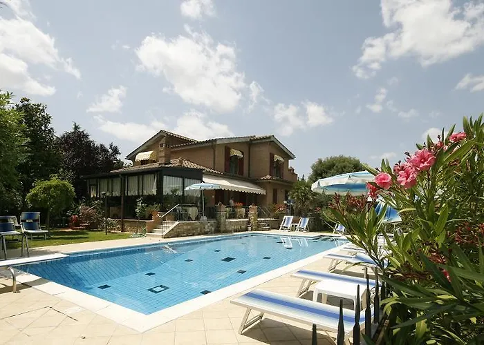 Veronica 카스텔누오보베라덴가